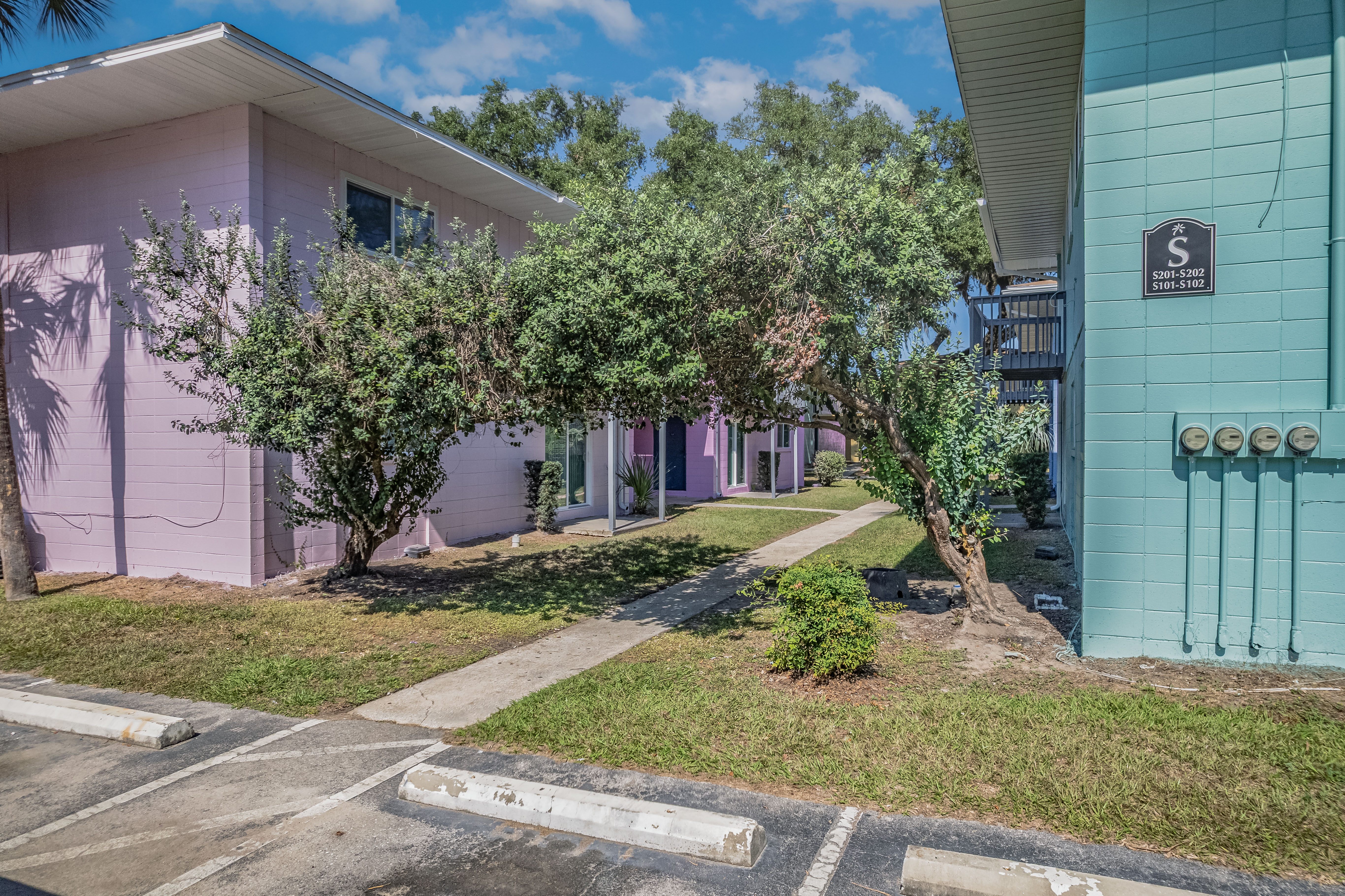 Walking Trail at Serenity Place Central, Tallahassee, FL, 32304
